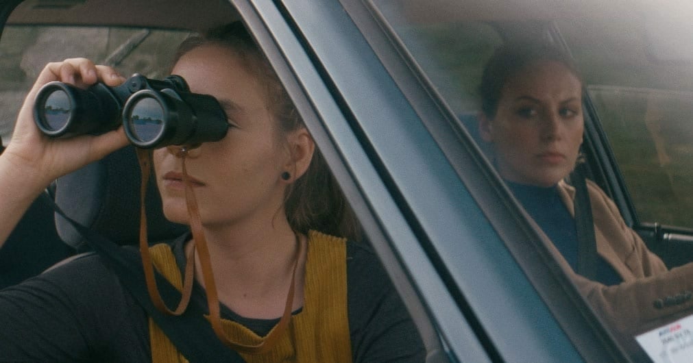 Une Paire de Jumelles (The Binoculars) - Short Film Review - Indie Shorts Mag